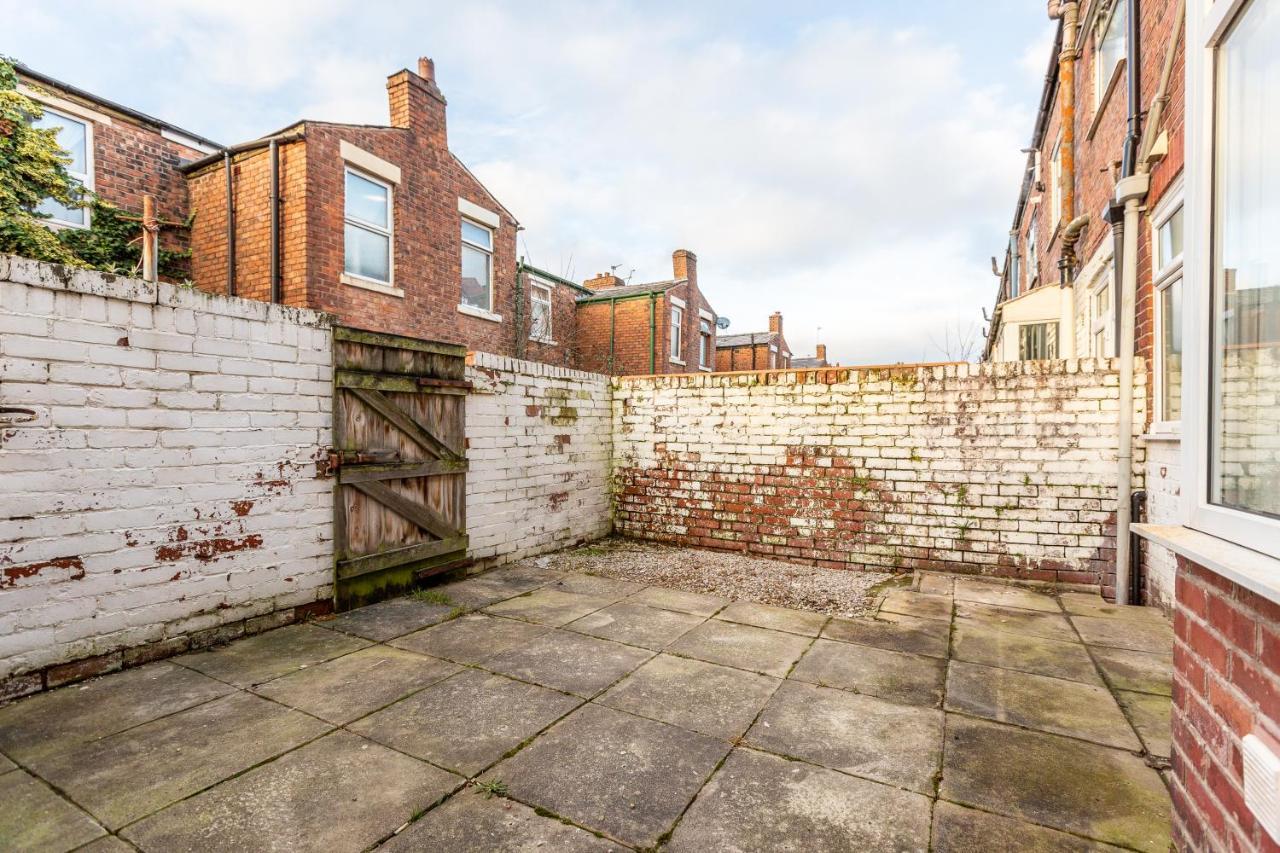 Connaught House - Wi-Fi, Parking, Contractors Vila Preston  Exterior foto