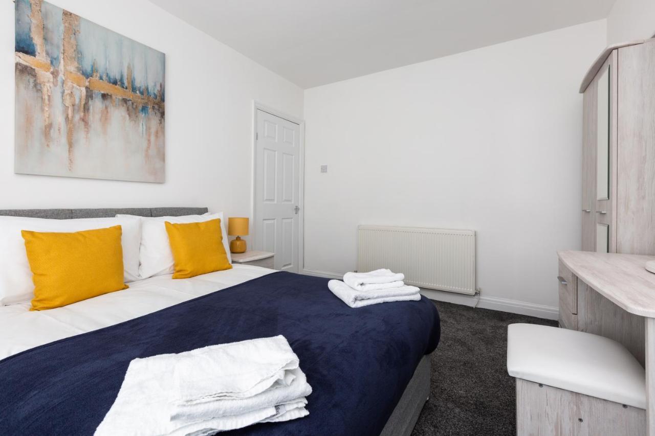 Connaught House - Wi-Fi, Parking, Contractors Vila Preston  Exterior foto